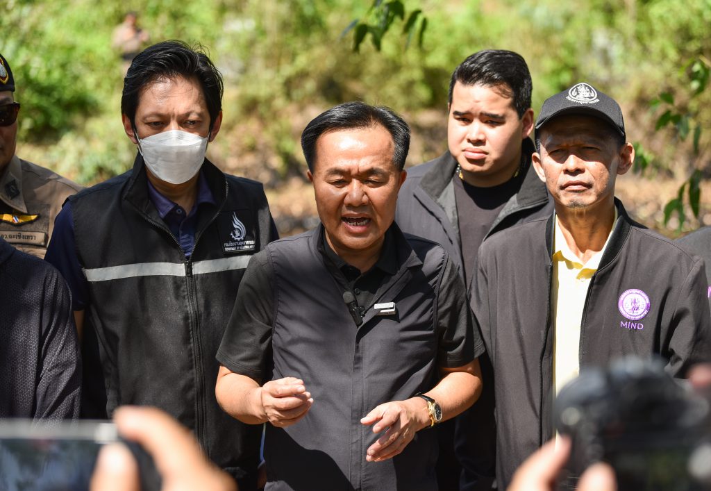 กรมโรงงานอุตสาหกรรมและ สอจ.ฉะเชิงเทรา จะเร่งรัดตรวจสอบแหล่งกำเนิดของเสีย รวมถึงเส้นทางการขนส่ง เพื่อสาวไปถึงต้นตอของผู้ว่าจ้างหรือผู้สั่งการ