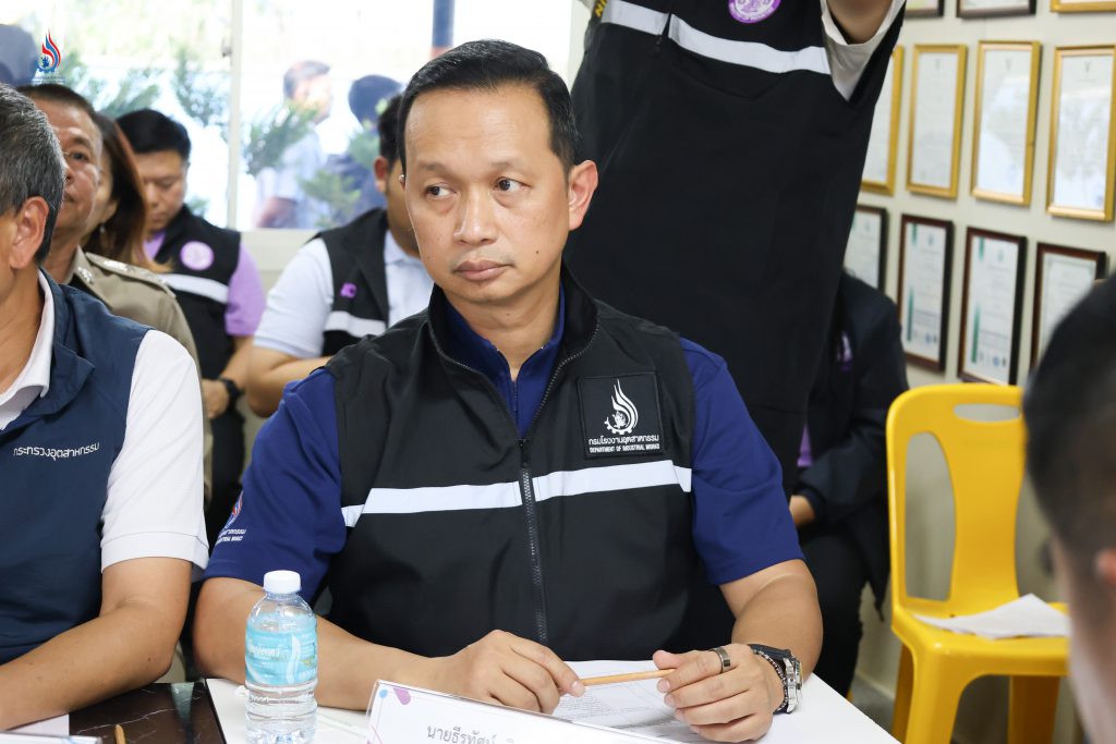 นายธีรทัศน์ อิศรางกูร ณ อยุธยา รองอธิบดีกรมโรงงานอุตสาหกรรม