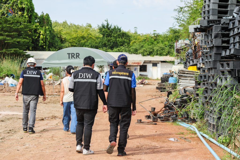 สั่งการให้หยุดประกอบกิจการเพื่อปรับปรุงแก้ไขโรงงานให้ถูกต้องทันทีโดยไม่มีเงื่อนไข ซึ่งหากโรงงานปรับปรุงแก้ไขภายในระยะเวลาที่กำหนดก็สามารถกลับมาเปิดได้ตามปกติ ตามนโยบาย “ปิดเร็ว–เปิดเร็ว–พึ่งพาได้”