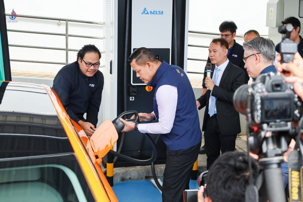 สถานีชาร์จแบตเตอรี่ไฟฟ้าแบบชาร์จไว