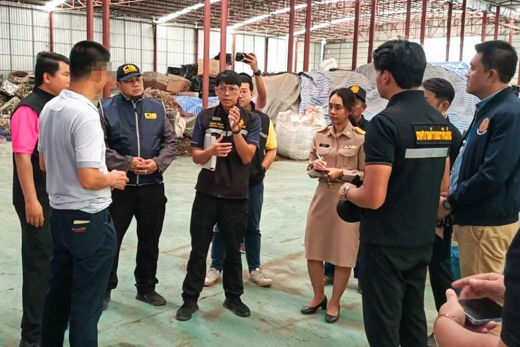 อธิบดีกรมโรงงานอุตสาหกรรม มอบหมายให้เจ้าหน้าที่กองบริหารจัดการกากอุตสาหกรรม ร่วมทีมรัฐมนตรีช่วยว่าการกระทรวงอุตสาหกรรม ลงพื้นที่โรงงานรีไซเคิลของ บริษัท เจิ้นซิง เมทัล จำกัด