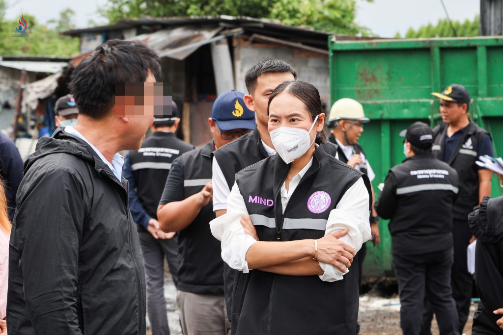“ทีมเต็มเหนี่ยว” นำโดย นางสาวพลอยลภัสร์ สิงโตทอง ที่ปรึกษารัฐมนตรีว่าการกระทรวงอุตสาหกรรม
