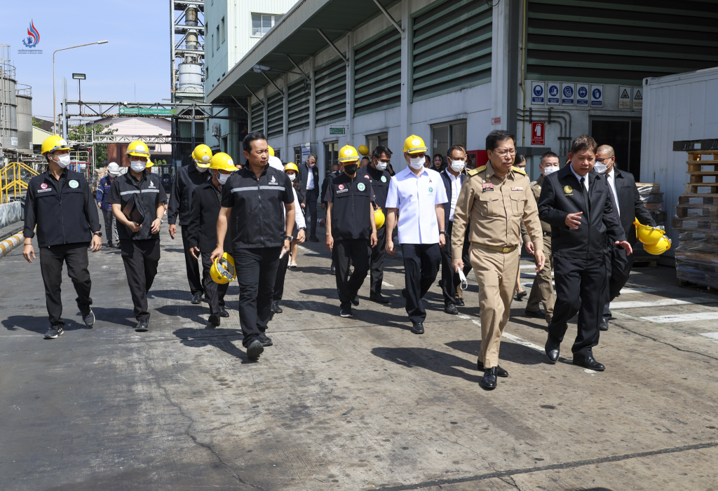 กรมโรงงานอุตสาหกรรม ร่วมเป็นสักขีพยานในพิธีทำลายของกลางสินค้าอันตราย บุหรี่ไฟฟ้า น้ำยาสำหรับเติมบุหรี่ไฟฟ้า รวมถึงอุปกรณ์ส่วนควบที่นำมาประกอบเป็นบุหรี่ไฟฟ้า ณ ศูนย์บริหารจัดการวัสดุเหลือใช้อุตสาหกรรม (เตาเผาขยะอุตสาหกรรม) บางปู อำเภอเมืองสมุทรปราการ จังหวัดสมุทรปราการ