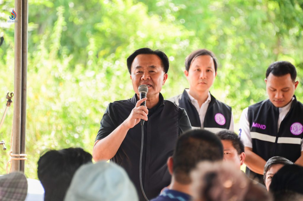 จ่าเอก ยศสิงห์ เหลี่ยมเลิศ รัฐมนตรีช่วยว่าการกระทรวงอุตสาหกรรม