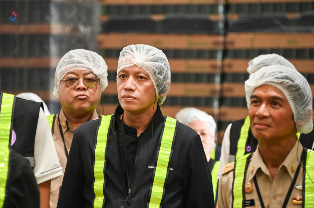 นายปณตสรรค์ สูจยานนท์ รองอธิบดีกรมโรงงานอุตสาหกรรม