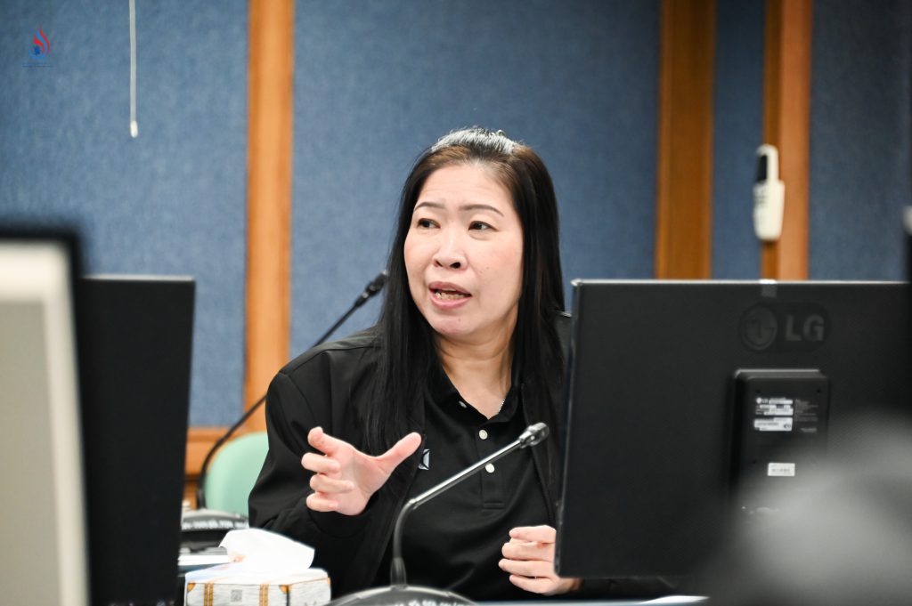 นางสาวนวพร สงวนหมู่ ผู้อำนวยการกองบริหารจัดการกากอุตสาหกรรม 