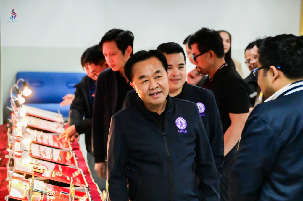 จ่าเอก ยศสิงห์ เหลี่ยมเลิศ รัฐมนตรีช่วยว่าการกระทรวงอุตสาหกรรม