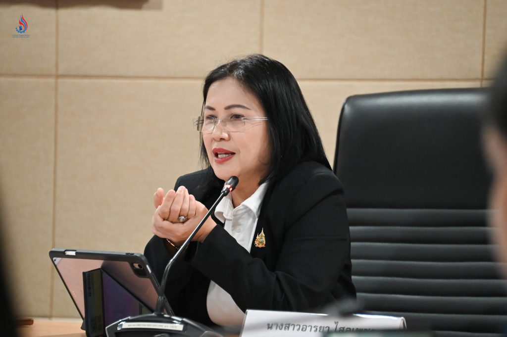 นางสาวอารยา ไสลเพชร รองอธิบดีกรมอุตสาหกรรมพื้นฐานและการเหมืองแร่