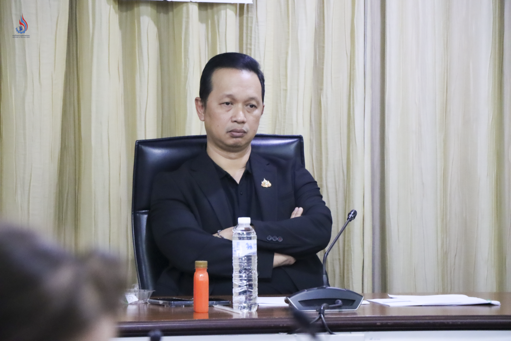 นายธีรทัศน์ อิศรางกูร ณ อยุธยา รองอธิบดีกรมโรงงานอุตสาหกรรม