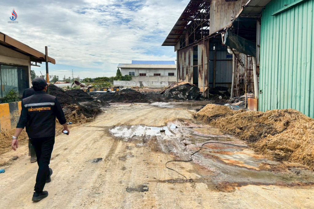 ขณะลงพื้นที่ประเมินความสอดคล้องตามข้อกำหนดในสัญญา พบว่าผู้รับจ้างสูบถ่ายของเหลวประเภทกรด-ด่างเสื่อมสภาพ สารเคมี และตัวทำละลาย (Solvent) ที่อยู่ภายในอาคาร 106(2) และ 106(3) แล้วเสร็จจำนวน 300 ตัน