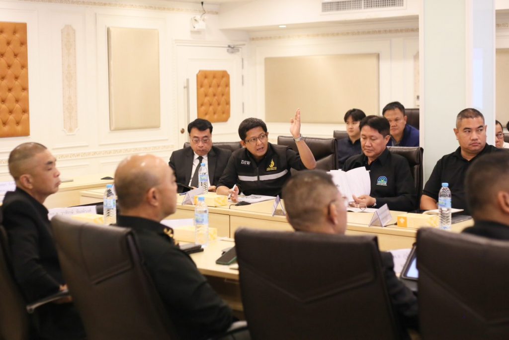 อธิบดีกรมโรงงานอุตสาหกรรม มอบหมายให้เจ้าหน้าที่กองบริหารจัดการกากอุตสาหกรรม เข้าร่วมประชุม