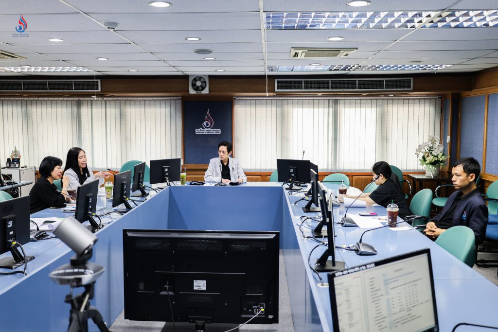 การประชุมคณะกรรมการกำกับดูแลและตรวจสอบติดตามการดำเนินงานของศูนย์บริหารจัดการวัสดุเหลือใช้อุตสาหกรรม (เตาเผาขยะอุตสาหกรรม) บางปู จังหวัดสมุทรปราการ ครั้งที่ 86-10/2568