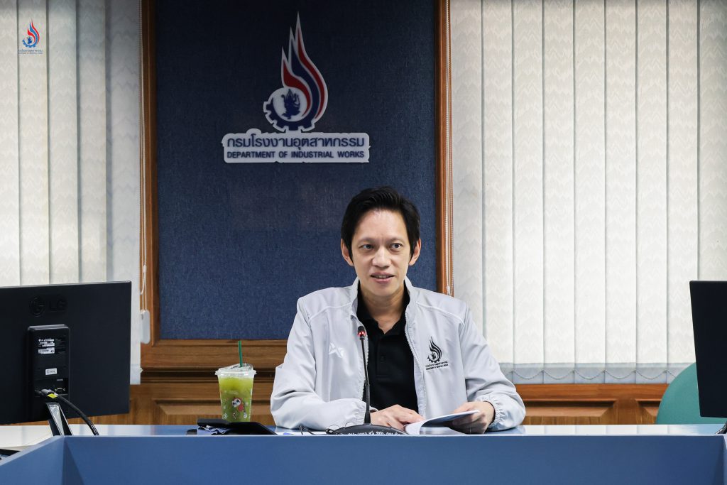 นายปณตสรรค์ สูจยานนท์ รองอธิบดีกรมโรงงานอุตสาหกรรม