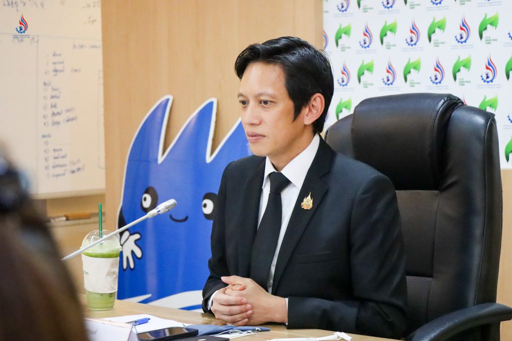 นายปณตสรรค์ สูจยานนท์ รองอธิบดีกรมโรงงานอุตสาหกรรม