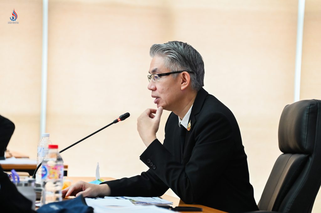 นายณัฐพล รังสิตพล ปลัดกระทรวงอุตสาหกรรม เป็นประธาน