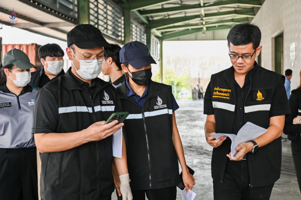 เจ้าหน้าที่จึงให้ส่งสินค้าดังกล่าวกลับไปยังประเทศต้นทาง เนื่องจากเป็นการนำเข้าและนำผ่านโดยไม่ได้รับอนุญาต และถือเป็นการเคลื่อนย้ายข้ามแดนแบบผิดกฎหมายภายใต้อนุสัญญาบาเซลฯ