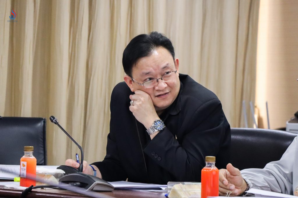 นายสุพจน์ พินิตกิตติสกุล ผู้อำนวยการกองพัฒนาระบบมาตรฐานงานกำกับโรงงาน