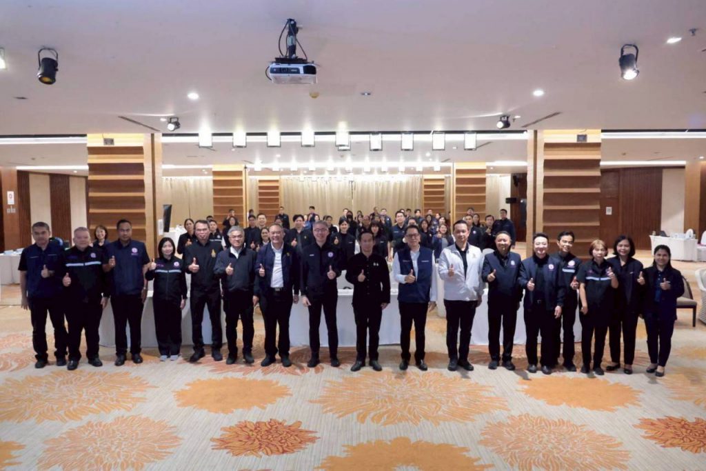 การสัมมนาเชิงปฏิบัติการ “สอจ. ต่อยอดเครือข่ายภาครัฐ และภาคเอกชน” โครงการตรวจติดตามร้านจำหน่าย ภายใต้โครงการส่งเสริม SMEs ณ โรงแรมเรือรัษฎา อำเภอเมืองตรัง จังหวัดตรัง