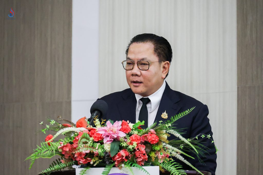 นายพรยศ กลั่นกรอง อธิบดีกรมโรงงานอุตสาหกรรม ร่วมบรรยายในประเด็นเกี่ยวกับการบูรณาการการดำเนินงานของกรมโรงงานอุตสาหกรรม ภายใต้กฎหมายว่าด้วยโรงงานและกฎหมายอื่นที่เกี่ยวข้อง