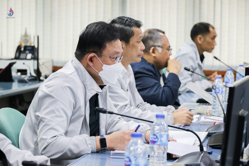 ที่ประชุมมีมติเห็นชอบ (ร่าง) คู่มือสำหรับประชาชน ซึ่งผ่านการรับฟังความคิดเห็นจากผู้ที่เกี่ยวข้อง โดยจะเสนอพิจารณาอนุมัติให้ สอจ. ถือปฏิบัติต่อไป