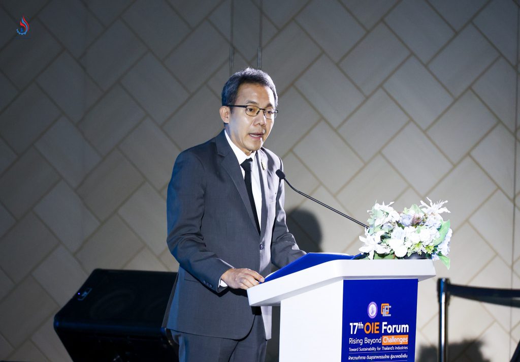 นายศุภกิจ บุญศิริ ผู้อำนวยการสำนักงานเศรษฐกิจอุตสาหกรรม กล่าวรายงานถึงวัตถุประสงค์และภาพรวมของอุตสาหกรรมไทยในปัจจุบัน