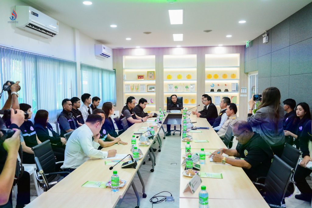 ตรวจติดตามแก้ไขปัญหาความเดือดร้อนรำคาญของประชาชน กรณีร้องเรียนการปล่อยน้ำเสียออกนอกโรงงาน บริษัท เบตเตอร์ เวิลด์ กรีน จำกัด (มหาชน)