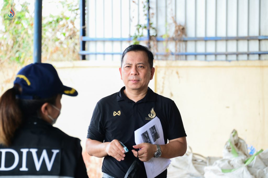 นายเอกบุตร อุตมพงศ์ นักวิทยาศาสตร์เชี่ยวชาญ กองส่งเสริมเทคโนโลยีความปลอดภัยโรงงาน ในฐานะคณะกรรมการจัดทำร่างขอบเขตงานหรือรายละเอียดคุณลักษณะเฉพาะ (TOR) โครงการ