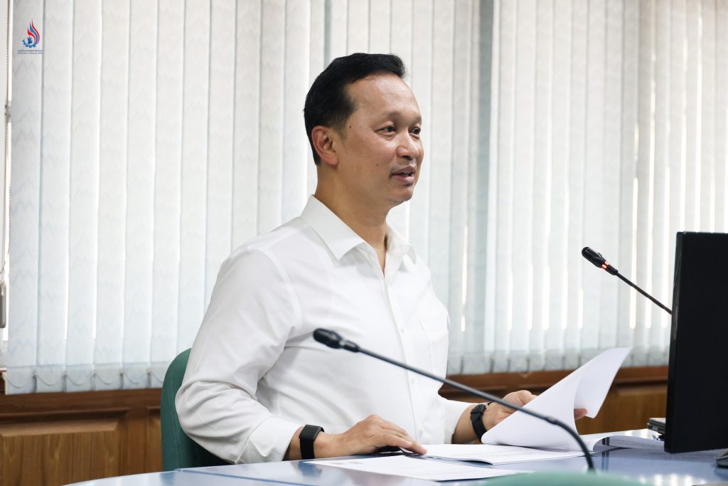 นายธีรทัศน์ อิศรางกูร ณ อยุธยา รองอธิบดีกรมโรงงานอุตสาหกรรม