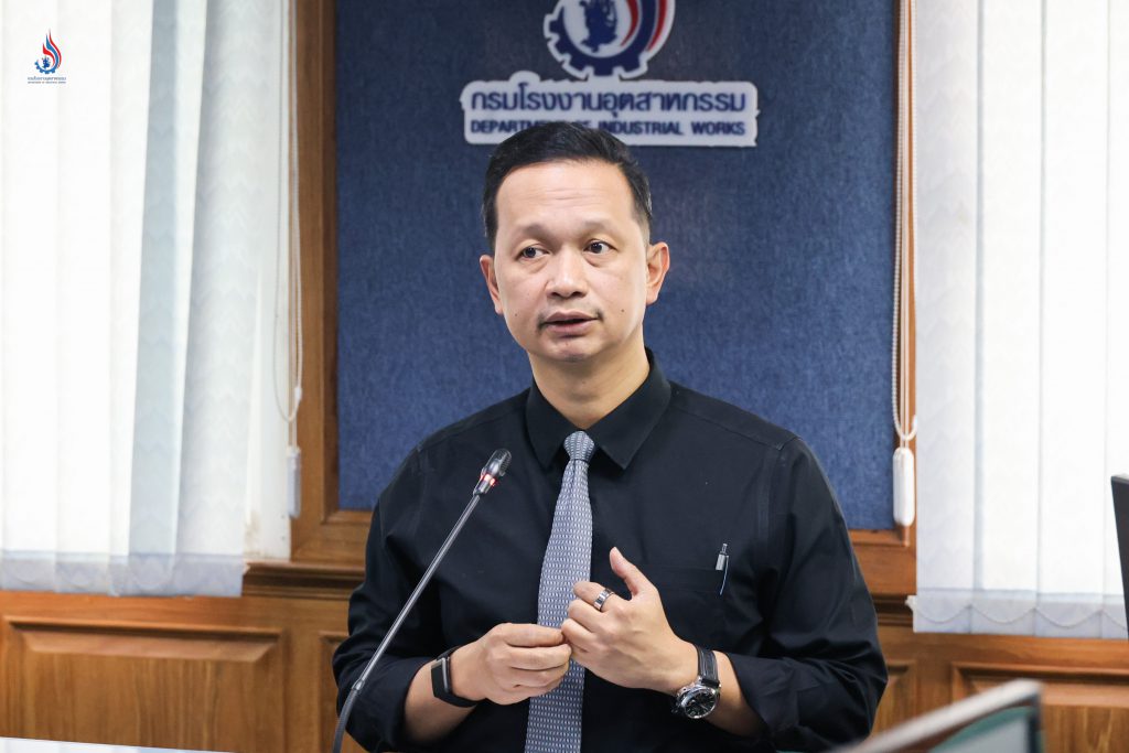 นายธีรทัศน์ อิศรางกูร ณ อยุธยา รองอธิบดีกรมโรงงานอุตสาหกรรม