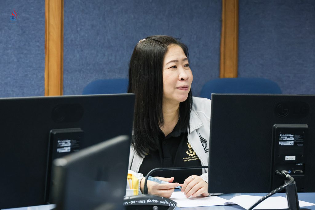 นางสาวนวพร สงวนหมู่ ผู้อำนวยการกองบริหารจัดการกากอุตสาหกรรม