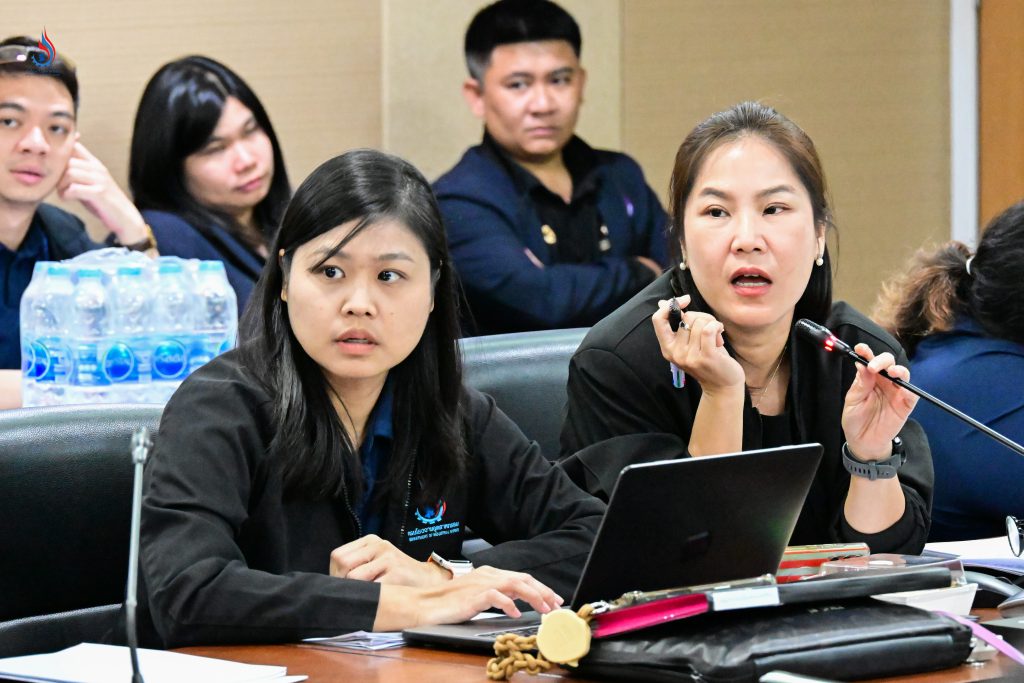 ที่ประชุมมอบหมายให้ฝ่ายเลขานุการ ดำเนินการแต่งตั้งคณะอนุทำงานฯ จำนวน 4 ชุด เพื่อช่วยขับเคลื่อนและสนับสนุนการดำเนินงานของคณะทำงานฯ โดยมุ่งเน้นการพิจารณาปรับปรุงแบบฟอร์มการขออนุญาตประกอบกิจการโรงงาน ร.ง.3 และใบอนุญาตประกอบกิจการโรงงาน (ร.ง.4) จากเดิมที่ใช้มาเป็นระยะเวลานานตั้งแต่ปี 2550 ให้มีความทันสมัย เหมาะสมกับสถานการณ์ปัจจุบัน