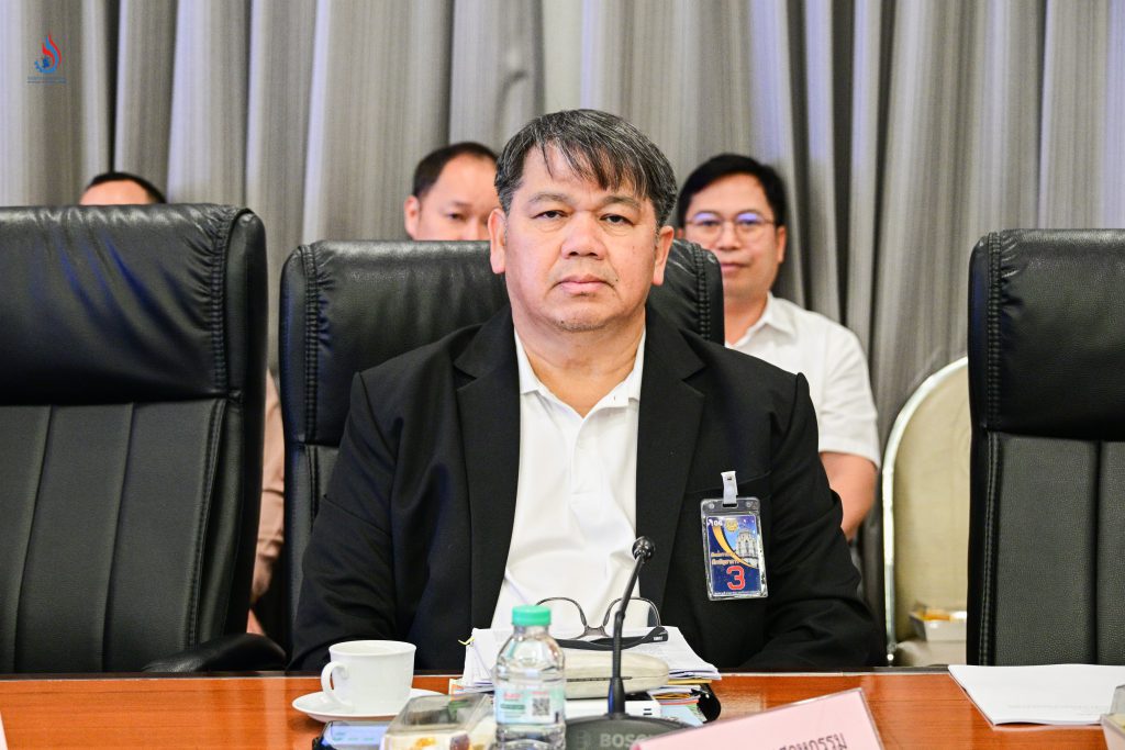 นายสุนทร แก้วสว่าง รองปลัดกระทรวงอุตสาหกรรม