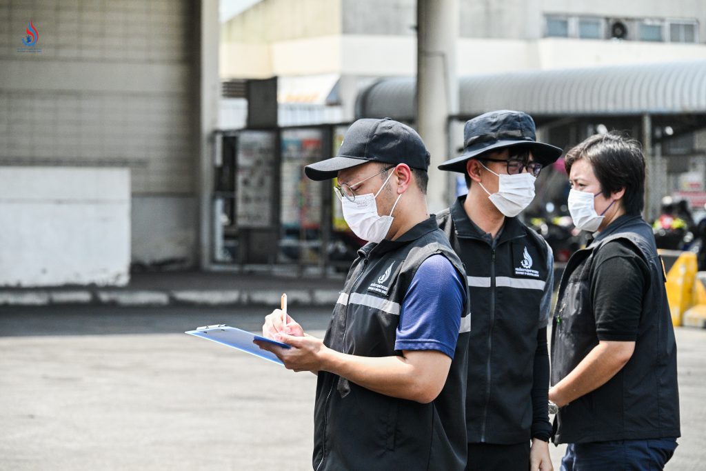 เจ้าหน้าที่จะแจ้งผลการตรวจสอบต่อกรมศุลกากร เพื่อให้ดำเนินการจัดส่งสินค้าดังกล่าวกลับไปยังประเทศต้นทาง