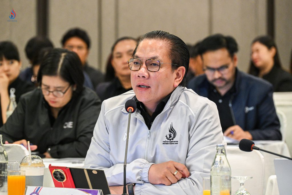 นายพรยศ กลั่นกรอง อธิบดีกรมโรงงานอุตสาหกรรม