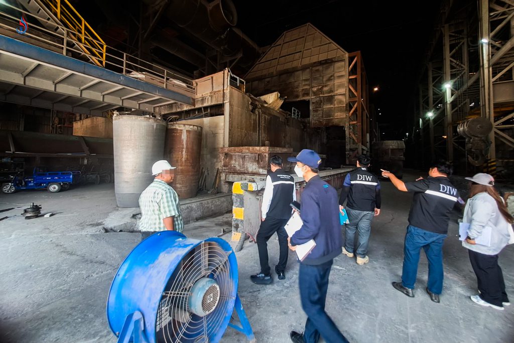 เมื่อวันที่ 9 เมษายน 2569 กรมโรงงานอุตสาหกรรม (กรอ.) ผนึกกำลังร่วมกับสำนักงานอุตสาหกรรมจังหวัดชลบุรี (สอจ.ชลบุรี) เข้าตรวจสอบโรงงาน บริษัท บี เอ็น เอส เอส สตีลกรุ๊ป จำกัด ในนิคมอุตสาหกรรมดับบลิวเอชเอ ชลบุรี 1