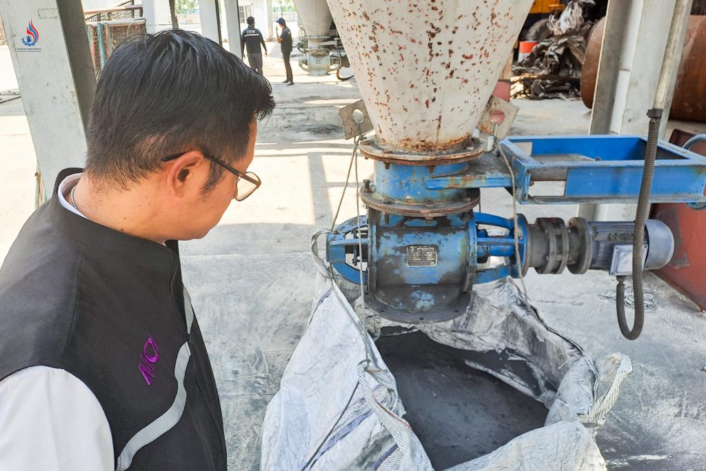 ผลจากการตรวจสอบโรงงานของบริษัทฯ เมื่อวันที่ 9 เมษายน 2569 ปรากฏว่า บริษัทฯ มีการลักลอบติดตั้งเครื่องจักรและทำการทดลองเดินเครื่องจักรเพื่อเตรียมประกอบกิจการโรงงาน