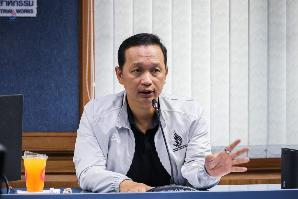 นายธีรทัศน์ อิศรางกูร ณ อยุธยา รองอธิบดีกรมโรงงานอุตสาหกรรม