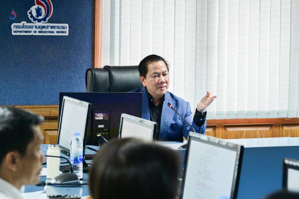 นายพรยศ กลั่นกรอง อธิบดีกรมโรงงานอุตสาหกรรม เป็นประธานการประชุมเตรียมความพร้อมสำหรับการประชุมผู้บริหารระดับสูงกระทรวงอุตสาหกรรม