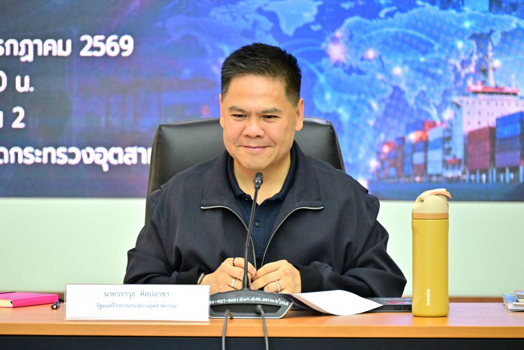 นายวราวุธ ศิลปอาชา รัฐมนตรีว่าการกระทรวงอุตสาหกรรม