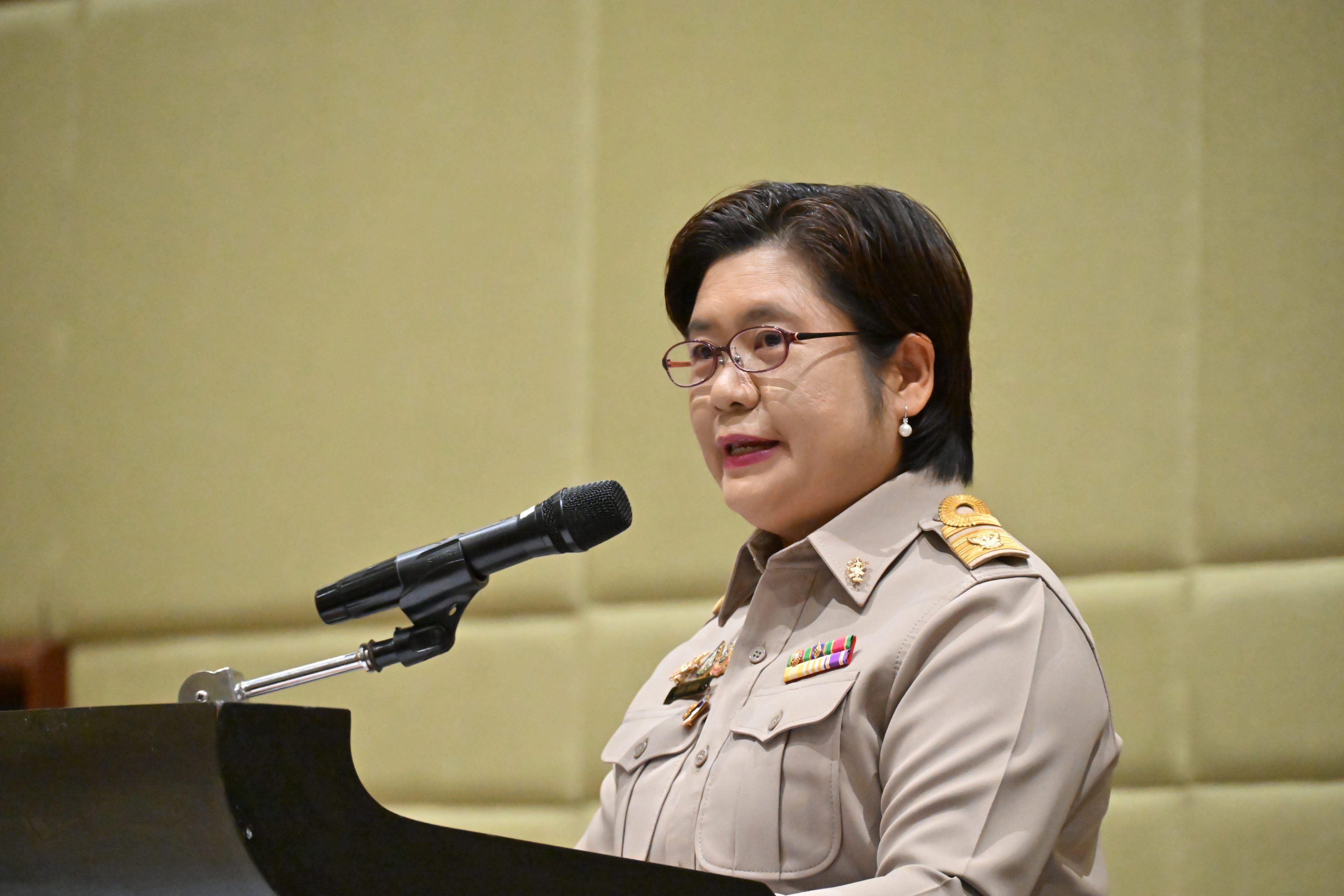 นางดวงดาว ขาวเจริญ รองปลัดกระทรวงอุตสาหกรรม เป็นประธานในพิธี