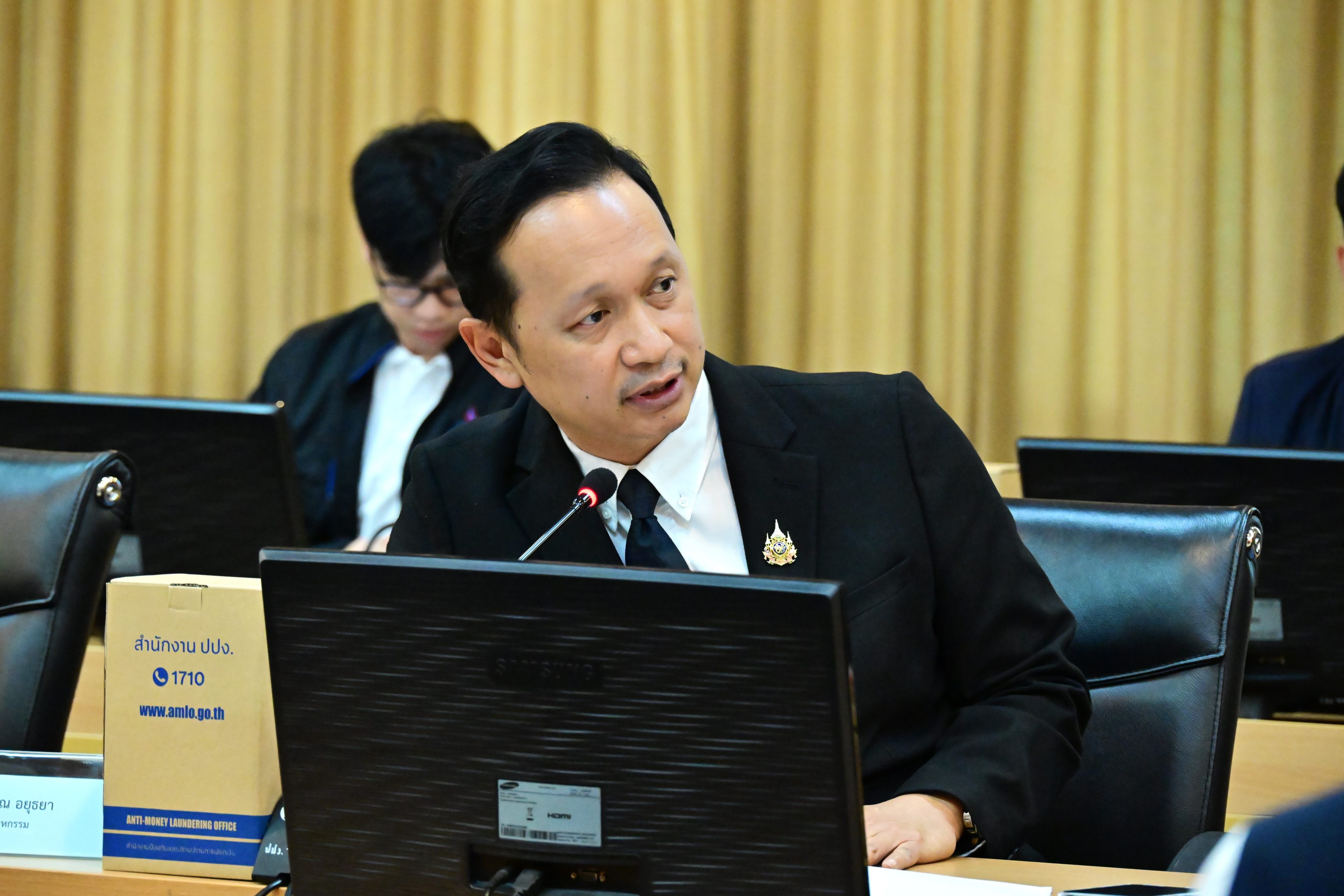 นายธีรทัศน์ อิศรางกูร ณ อยุธยา รองอธิบดีกรมโรงงานอุตสาหกรรม
