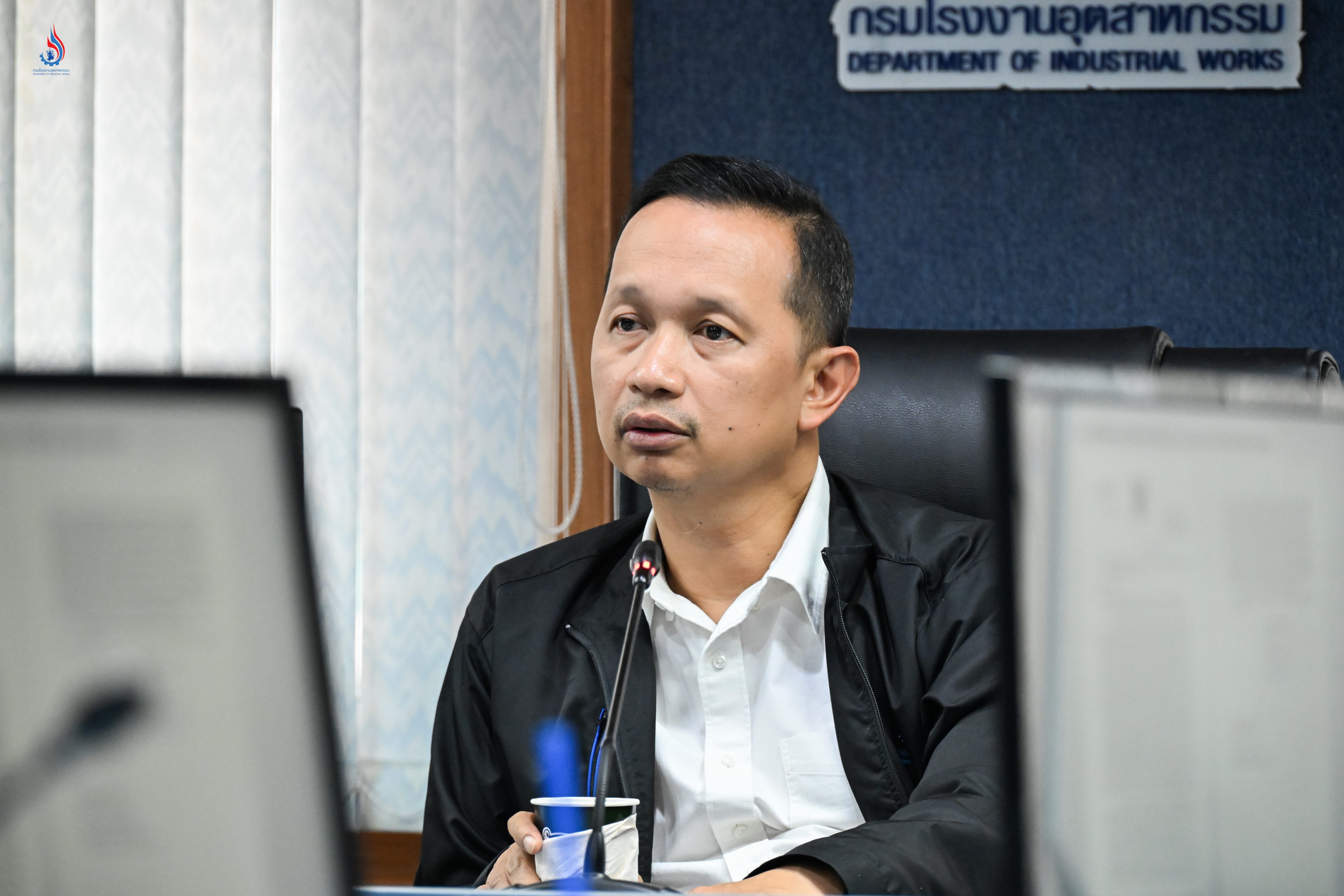 นายธีรทัศน์ อิศรางกูร ณ อยุธยา รองอธิบดีกรมโรงงานอุตสาหกรรม