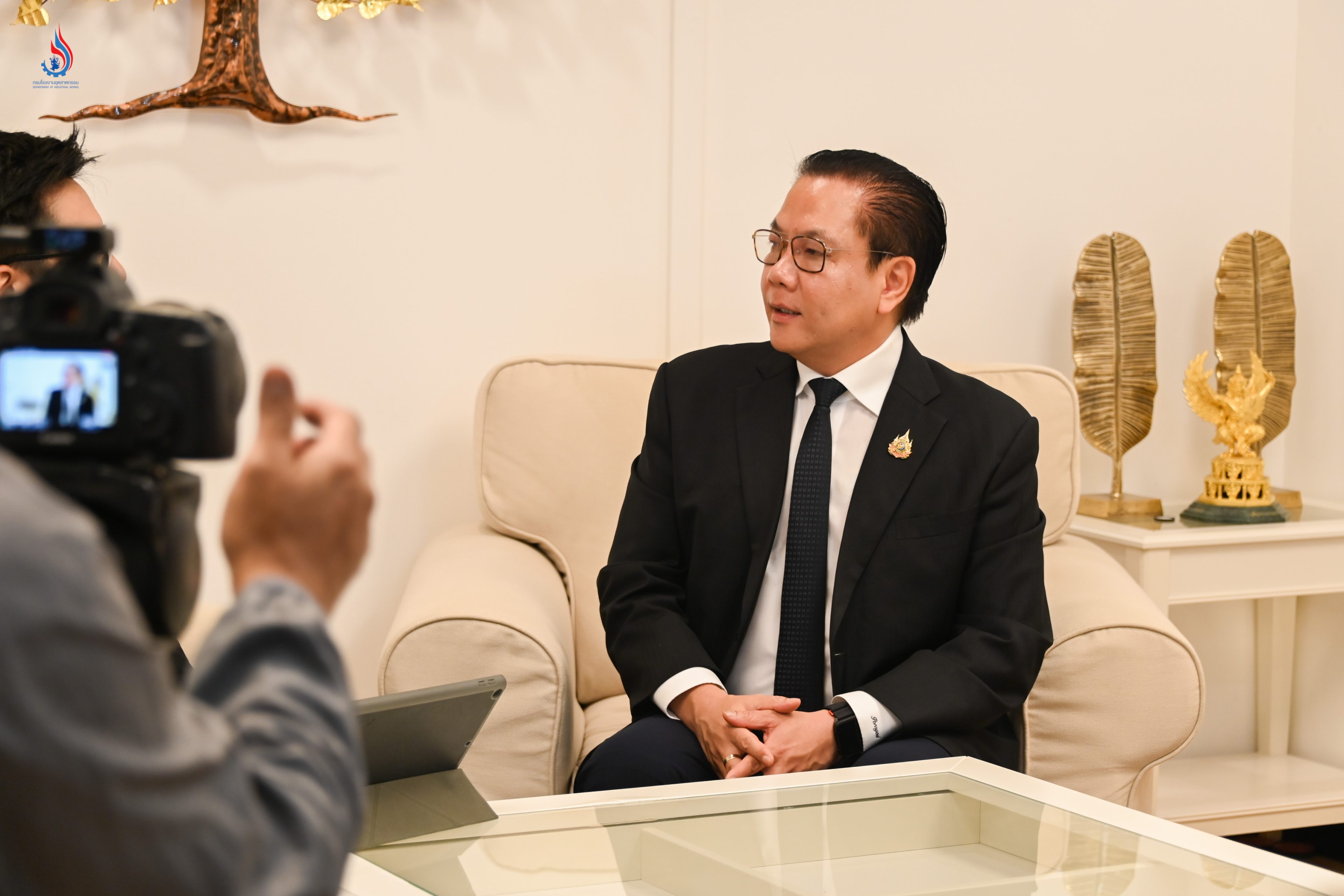 อธิบดีกรมโรงงานอุตสาหกรรม ให้สัมภาษณ์ ในประเด็นเกี่ยวกับการป้องกันและปราบปรามการทุจริตในมิติของกรมโรงงานอุตสาหกรรม