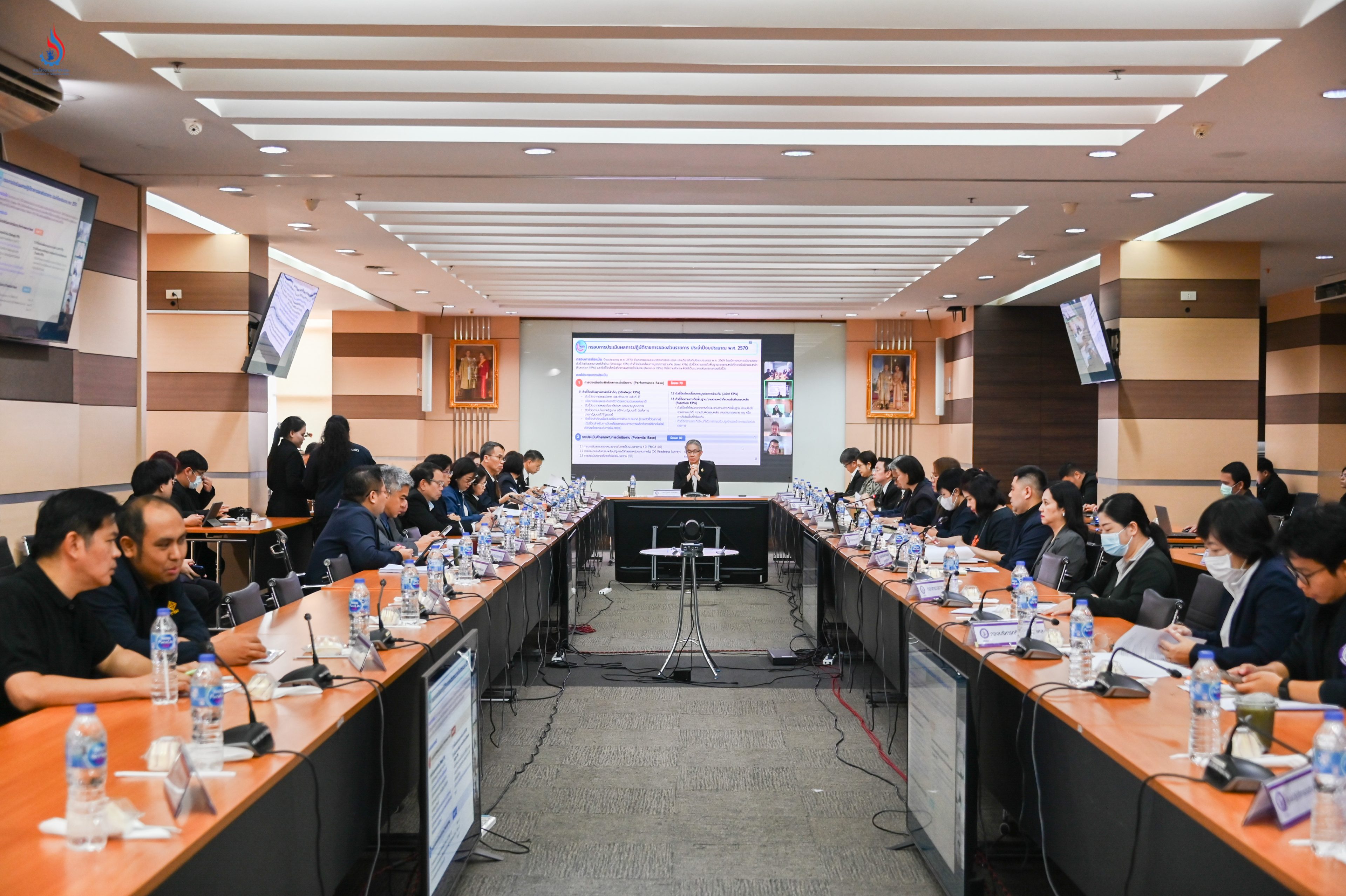 การประชุมคณะกรรมการกำกับการประเมินผลการปฏิบัติราชการของส่วนราชการในกระทรวงอุตสาหกรรม ณ ห้องประชุม อก. 1 อาคารสำนักงานปลัดกระทรวงอุตสาหกรรม และผ่านสื่ออิเล็กทรอนิกส์ (Zoom Meeting)