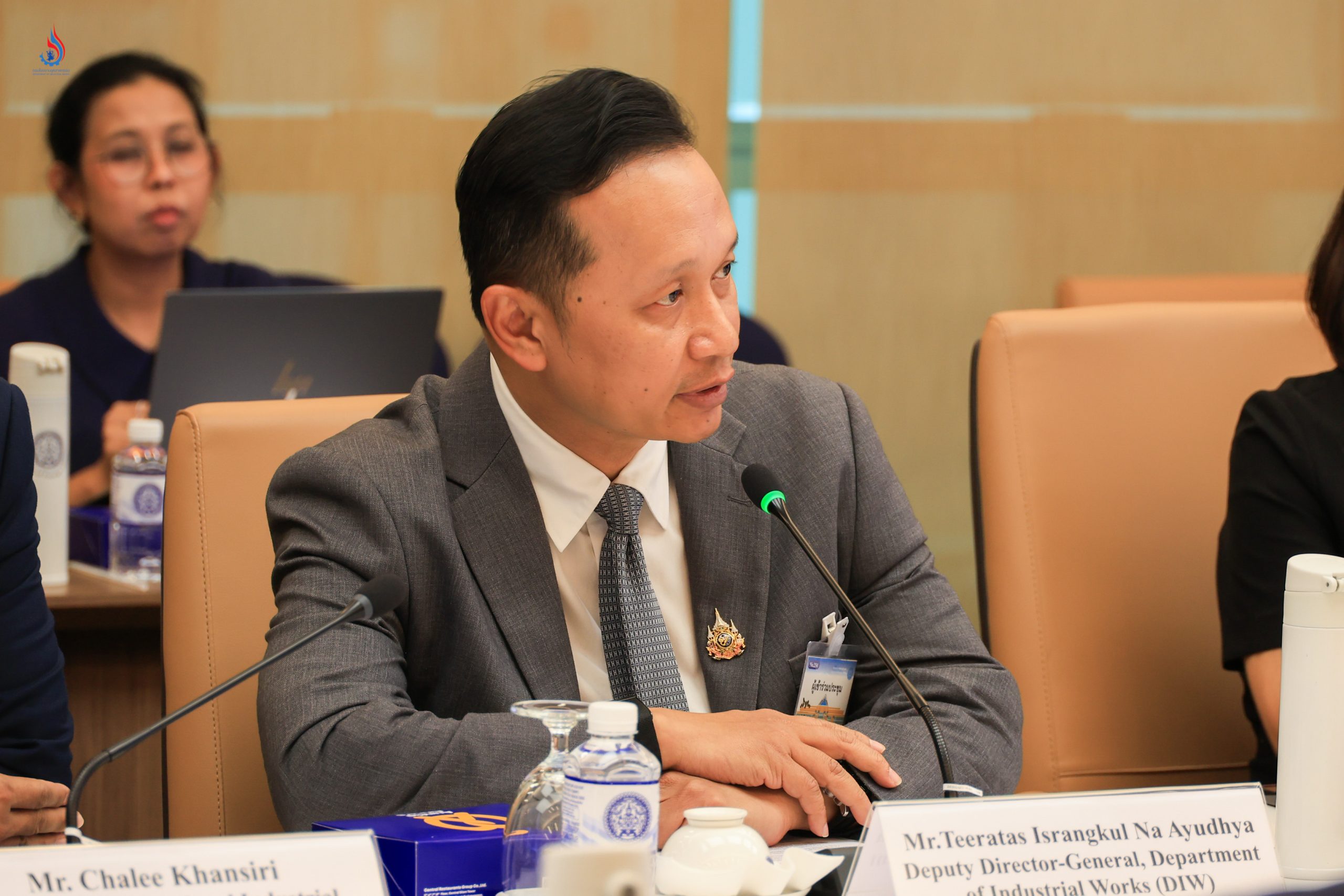 นายธีรทัศน์ อิศรางกูร ณ อยุธยา รองอธิบดีกรมโรงงานอุตสาหกรรม