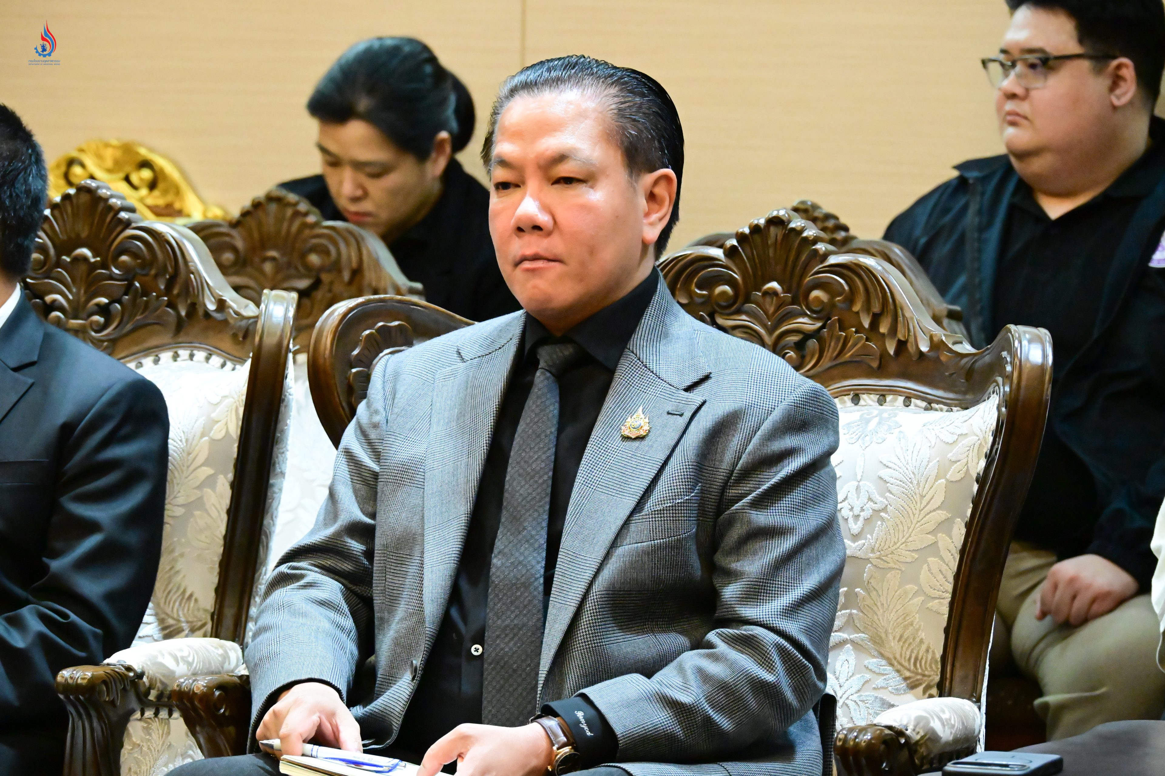นายพรยศ กลั่นกรอง อธิบดีกรมโรงงานอุตสาหกรรม