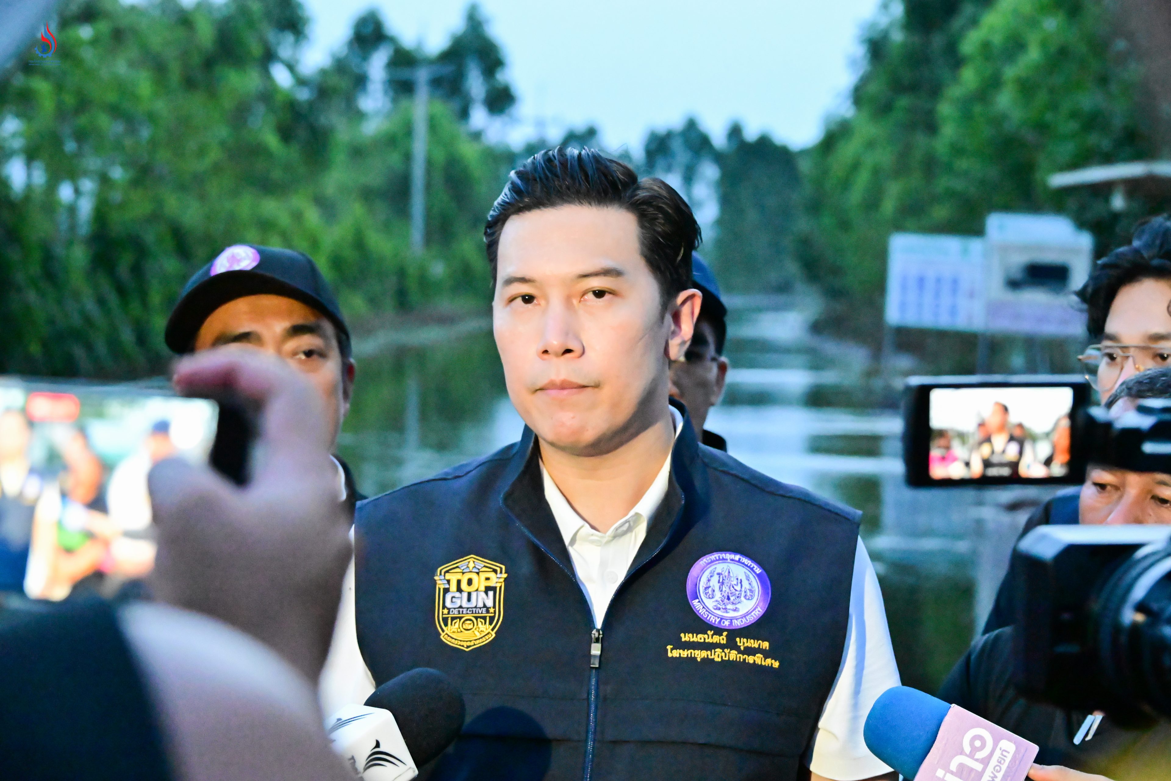 นายนนธนัตถ์ บุนนาค โฆษกชุดปฏิบัติการพิเศษท็อปกัน